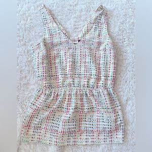 Sleeveless Back Keyhole Top